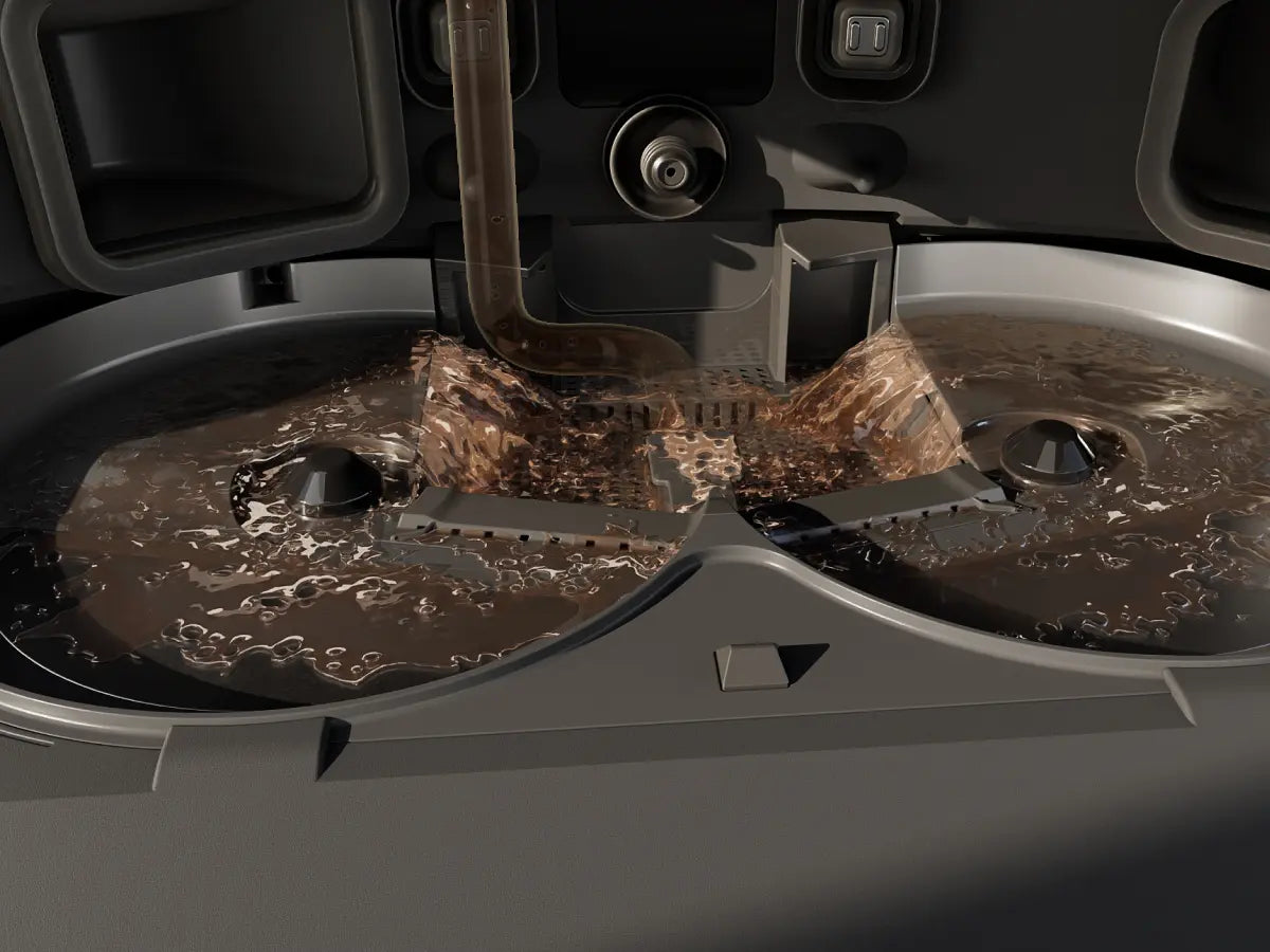 Step3
Dirty water drains away, leaving minimal water residue.