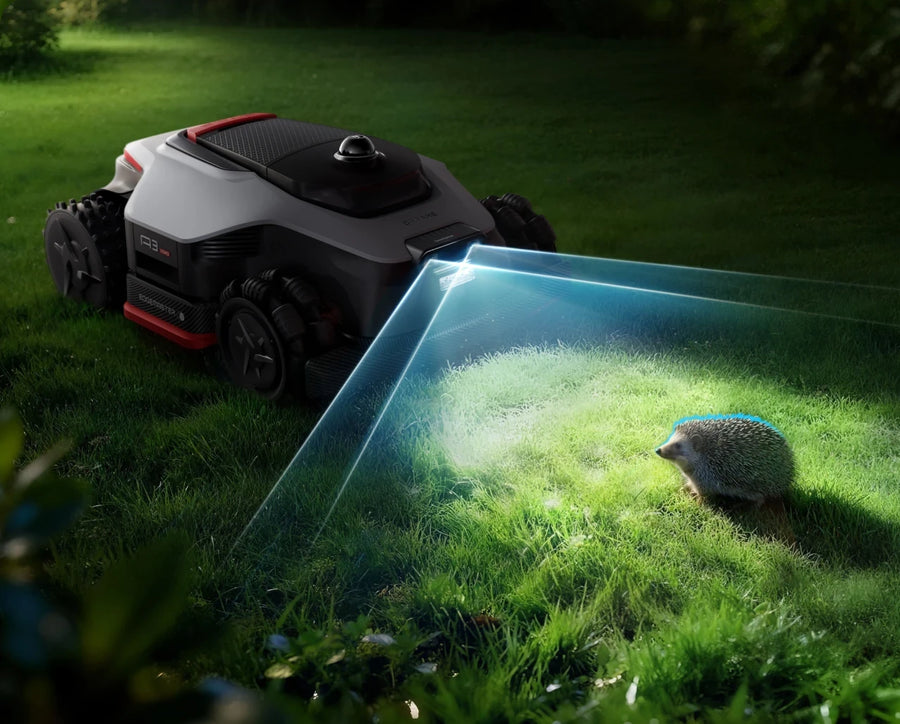 Intelligent Fill Light for 24/7 Precision.
