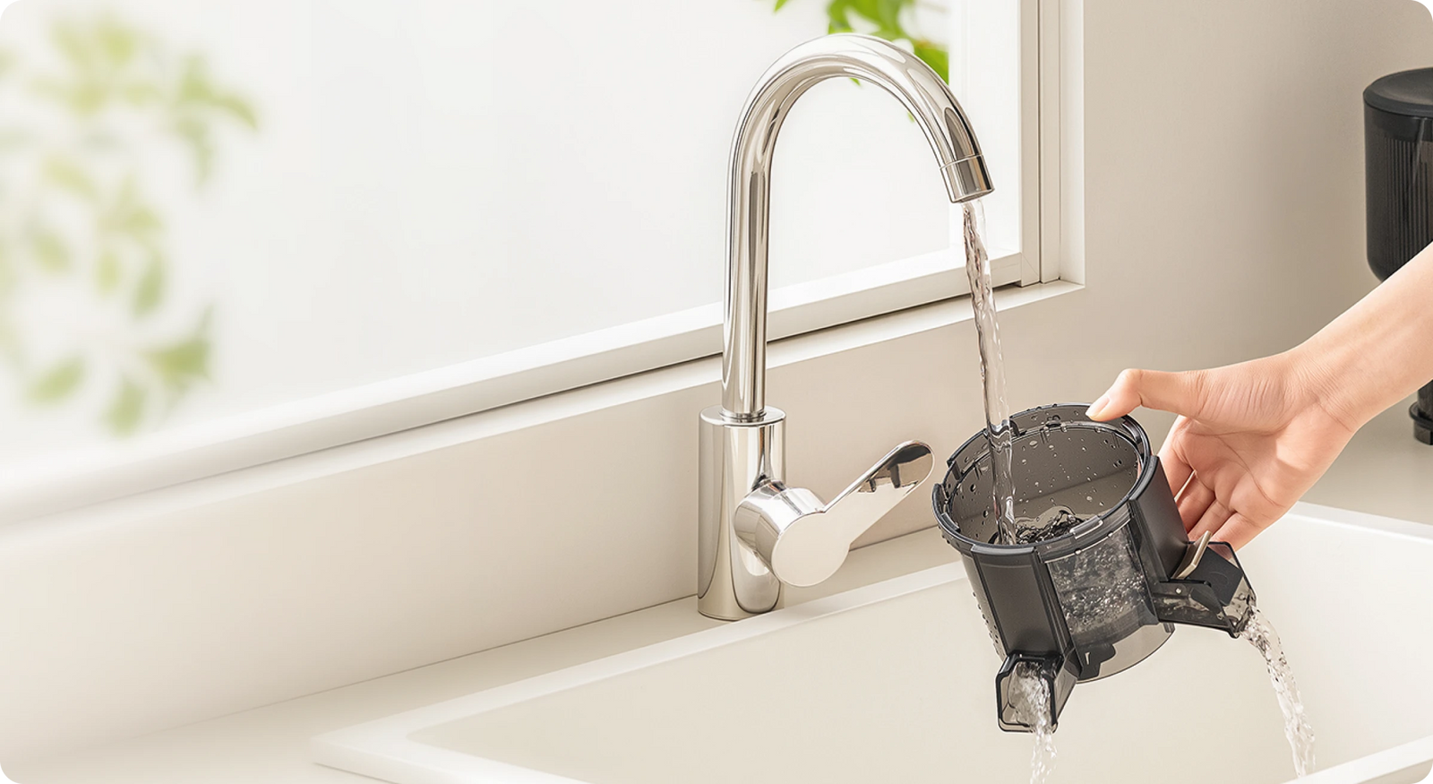 SJ30 quick-release and dishwasher-safe cleaning